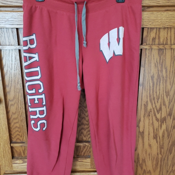 Women's Wisconsin Badgers Red Sweatpants Sz. M - Picture 1 of 5